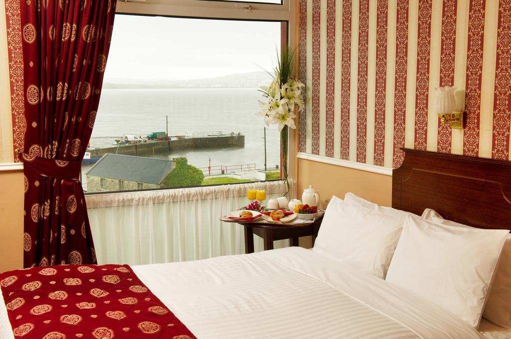 Logues Liscannor Hotel Quarto foto